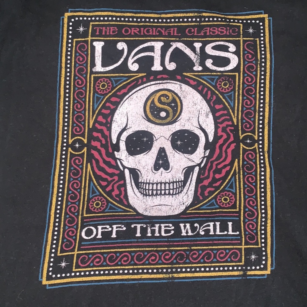 Vans Skull graphic tee🔮🔮